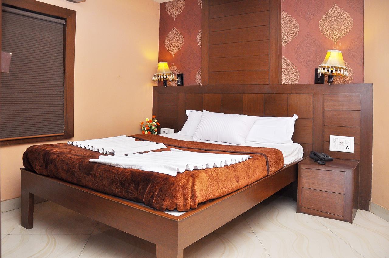 Royal Avenue Bangalore Bagian luar foto